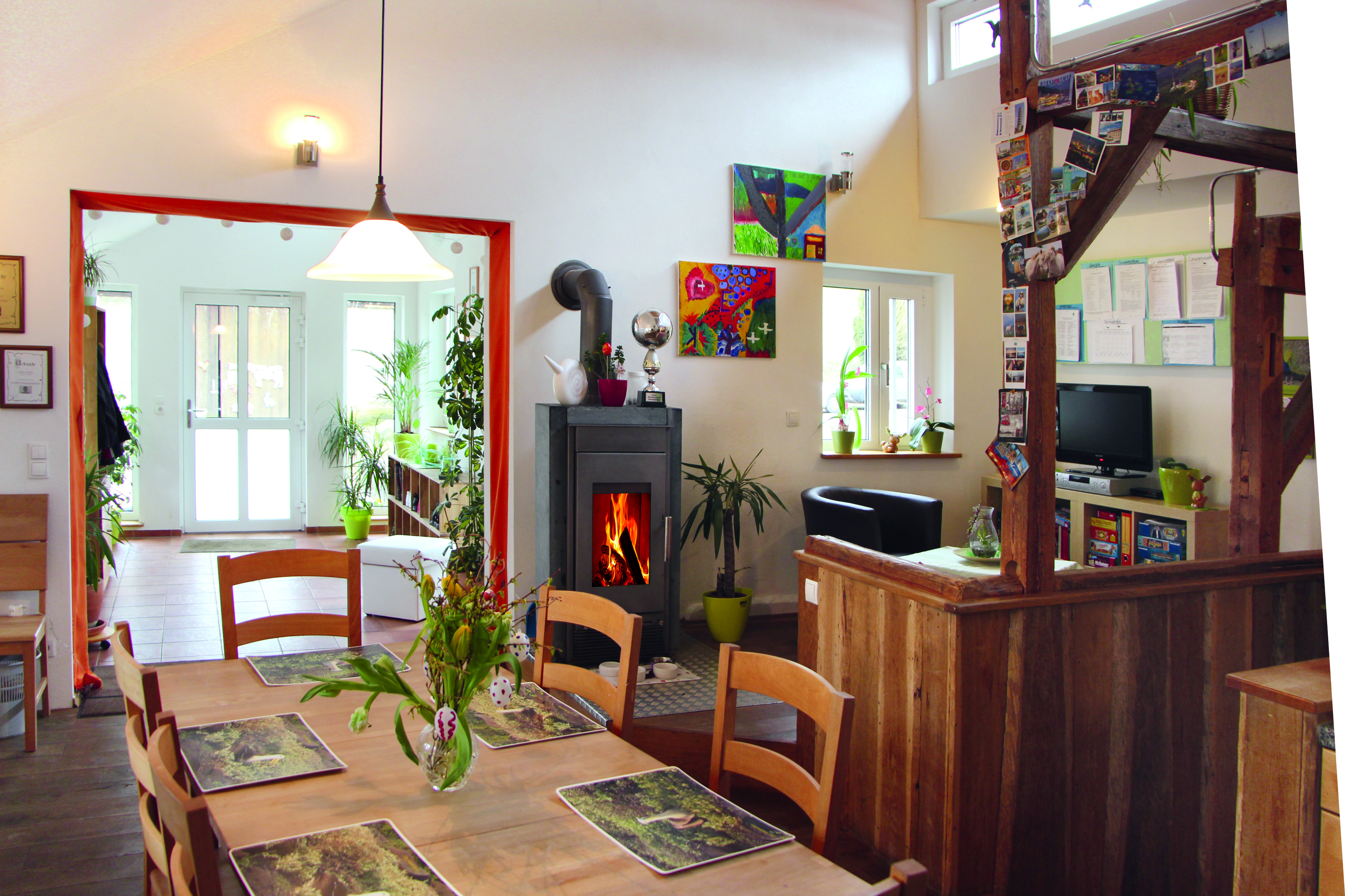 Wohn- Esszimmer in der Gemünder Mühle